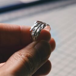 FEATHER Ring