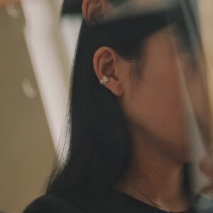 DSCF1951 FEATHER Ear Cuff