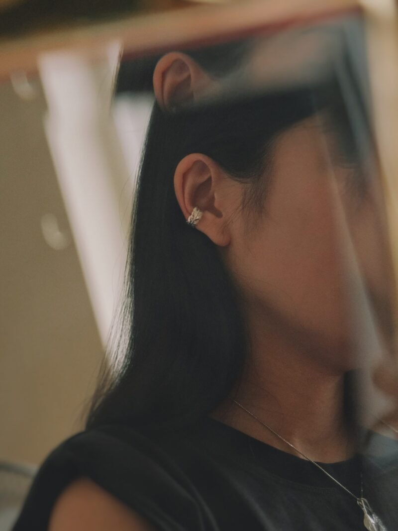 DSCF1951 FEATHER Ear Cuff