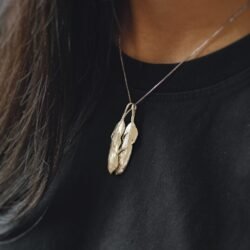 DSCF1997 FEATHER Pendant (S)