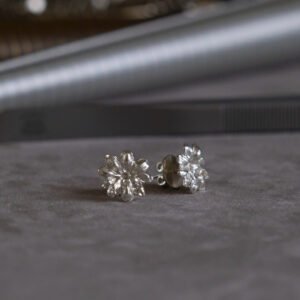 JASMINUM Stud